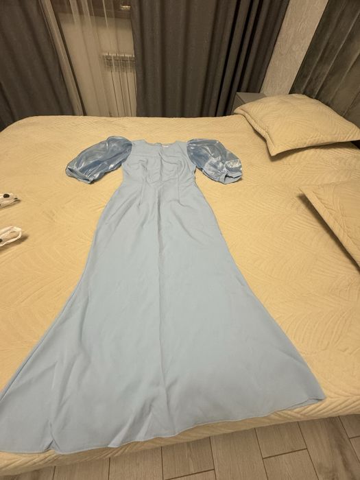 Продается 42р платье в отличном состоянии