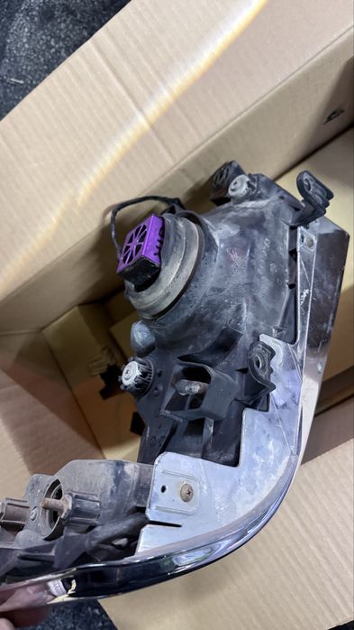 Фары монтеро спорт