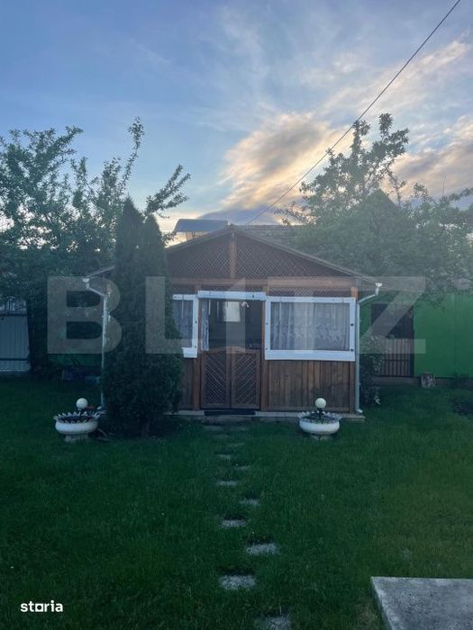 Casa cu etaj, 5 camere, 140 mp, zona Șarat, Campia Turzii