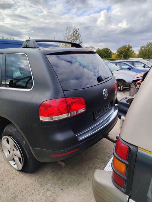 фолксваген тоарег 2.5 ТДИ 174 к.с Автомат