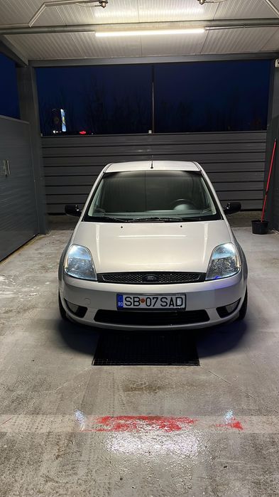 Ford fiesta 1.4 benzina/2002/102.000 km!