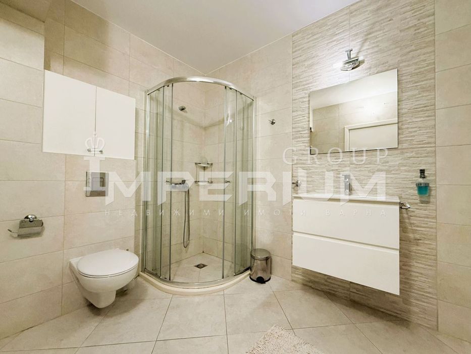 Дава се под наем Тристаен апартамент в Варна, Център - 95 кв.м за 997.05 € - Снимка #7