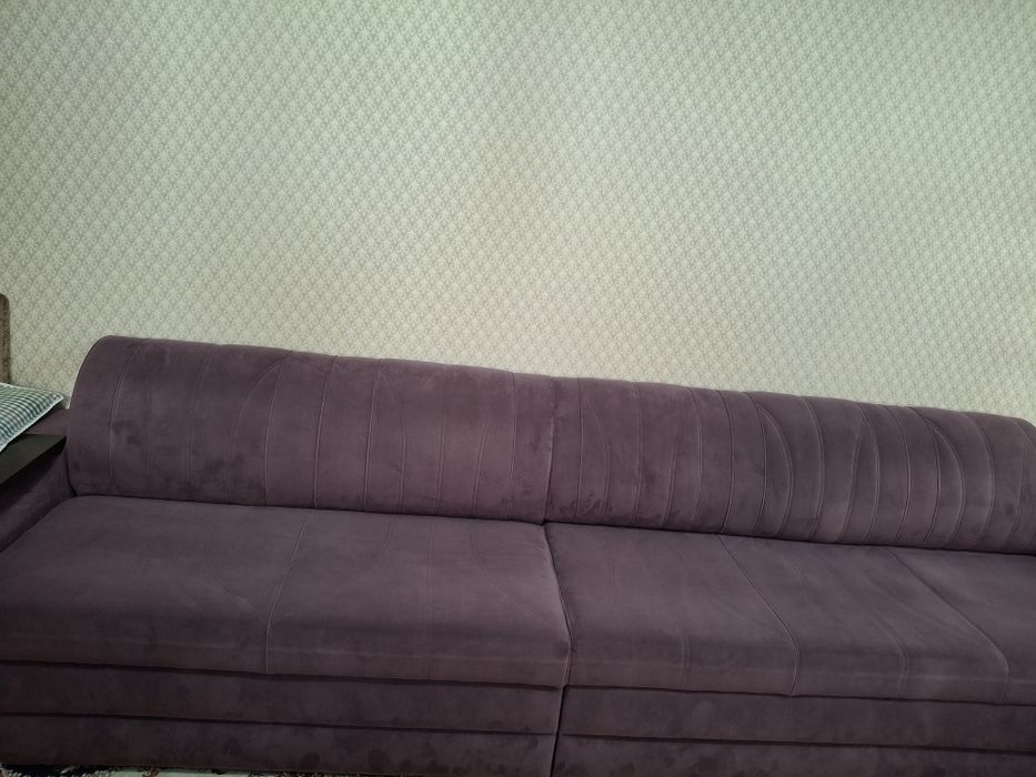 Продам диван 3,70