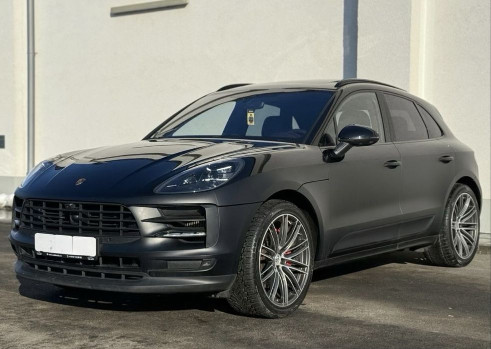 PORSCHE Macan