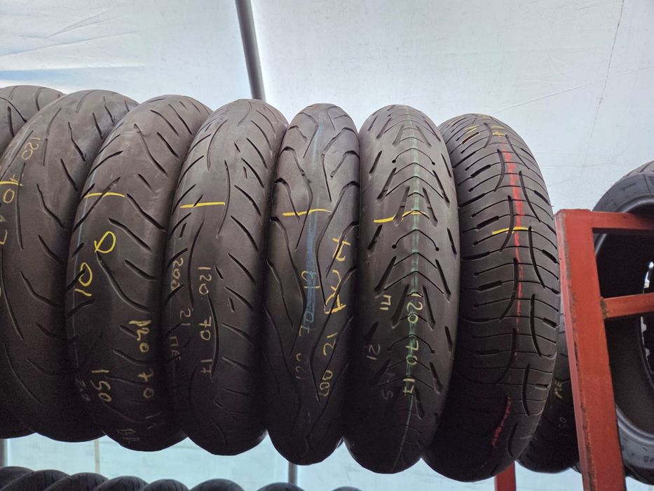 120 70 R17 Dunlop ,Metzeler