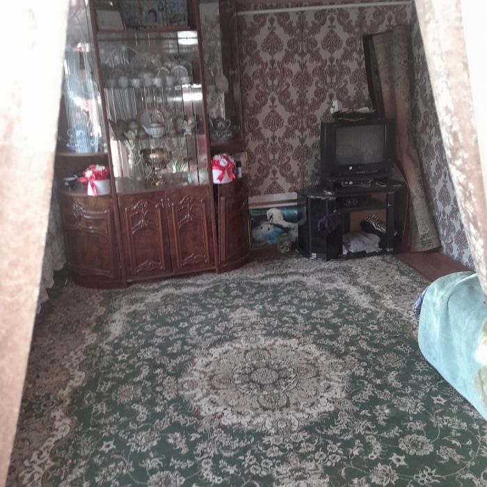 Uy sotiladi 4 xona Kuchlukda