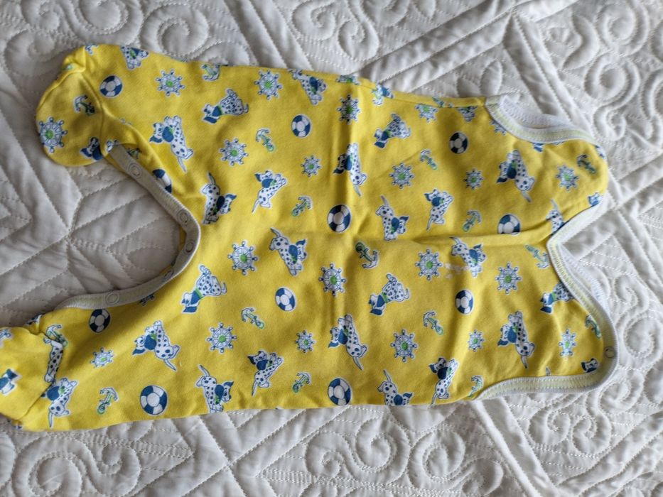 Продам детские вещи