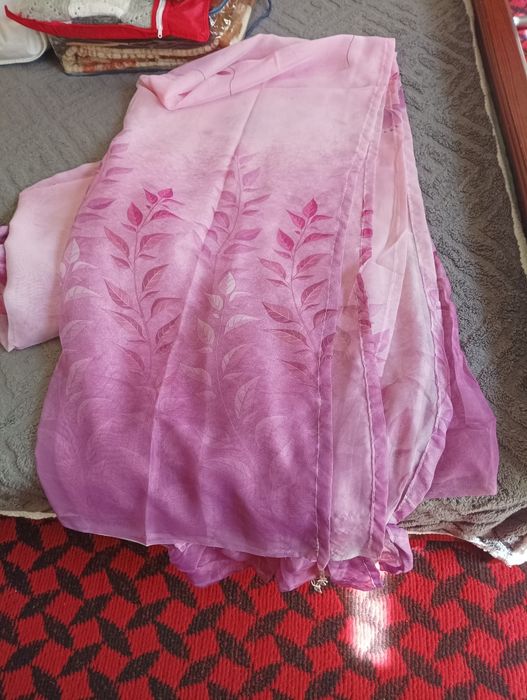 Тюль органза.2 шторы . размер одной -280/150.