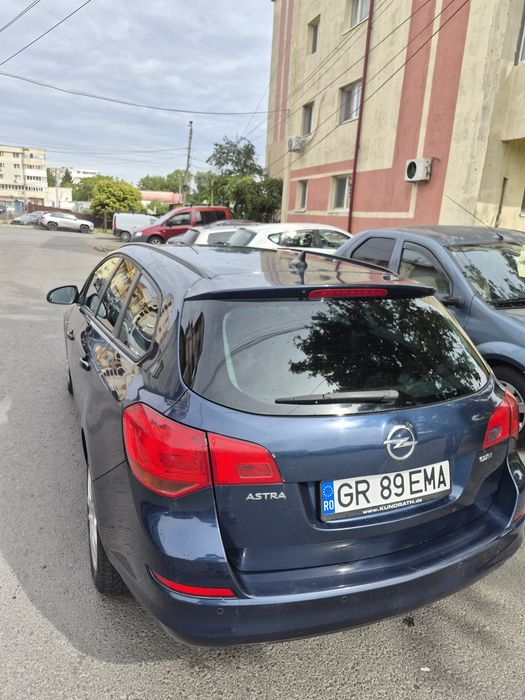 OPEL Astra 2011 — imagine 4