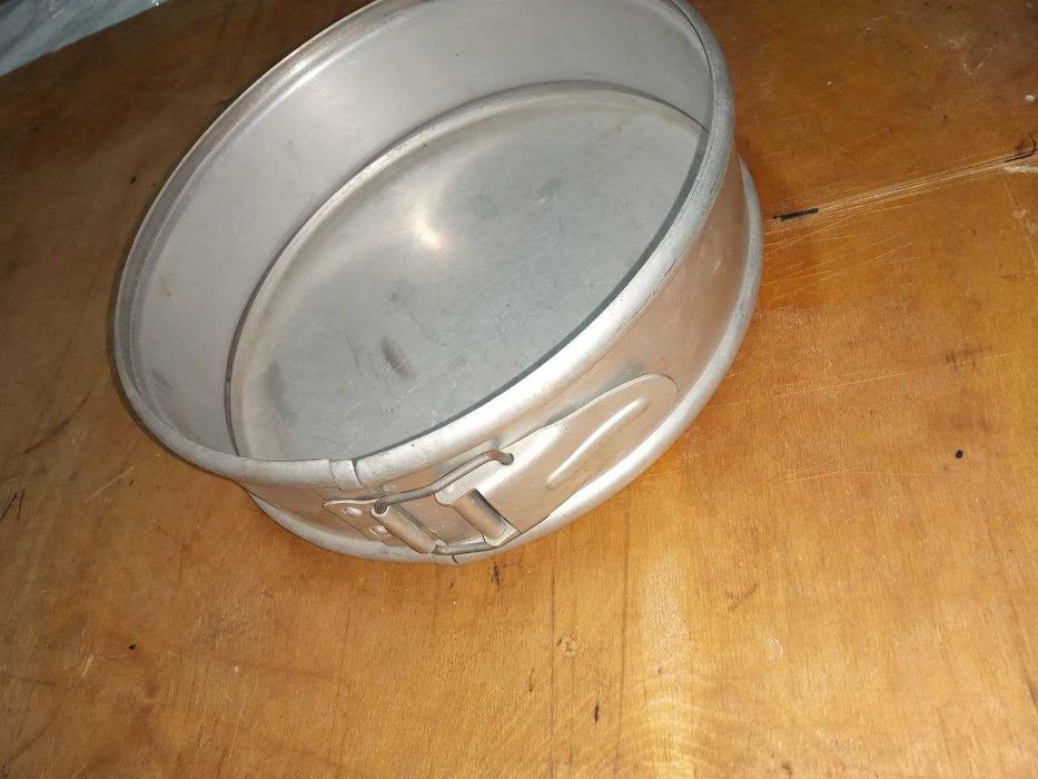 форма для  выпечки разъемная