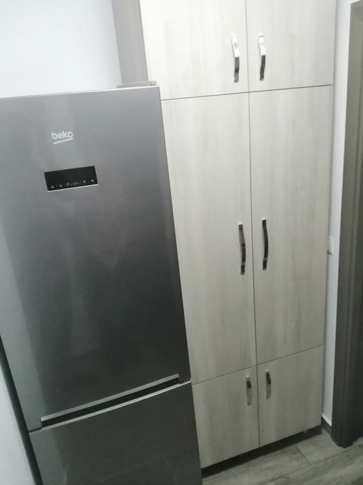 Persoana fizica, inchiriez apartament 1 camera decomandat in zona PASAJ OCTAV BANCILA