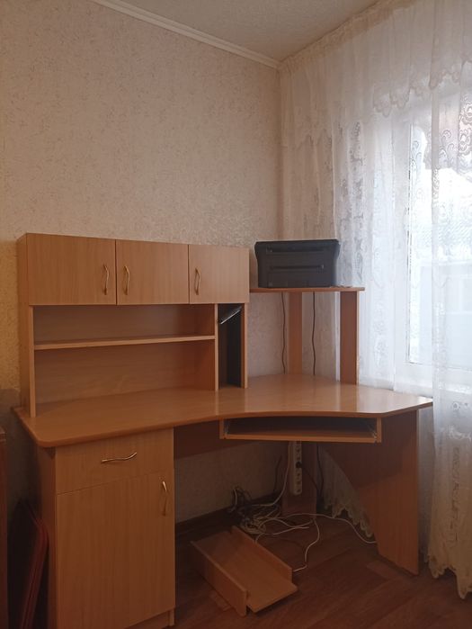 Продам стол ученический