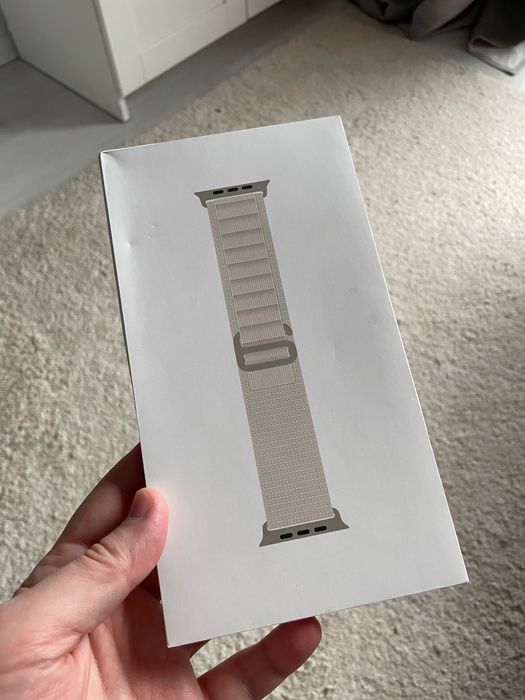 Curea Apple Watch originala 49mm Starlight Alpine Loop