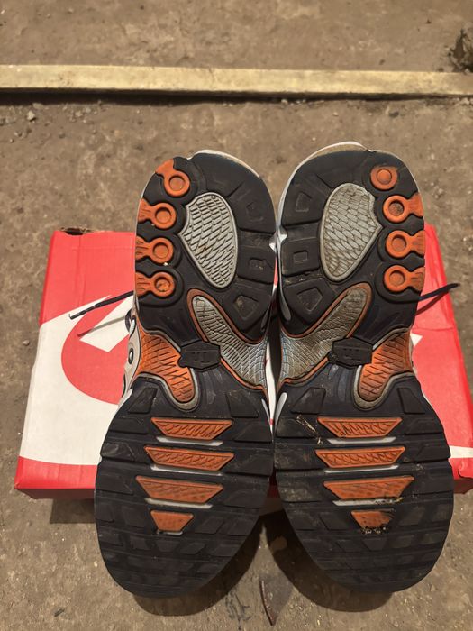Маратонки NIKE Tn
