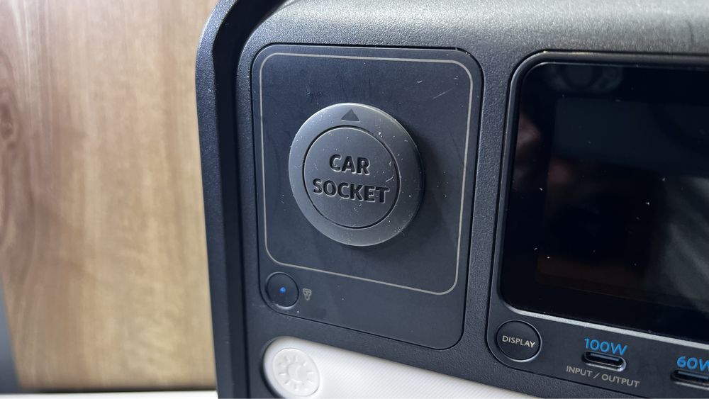 Преносима акумулаторна соларна стация Anker 555