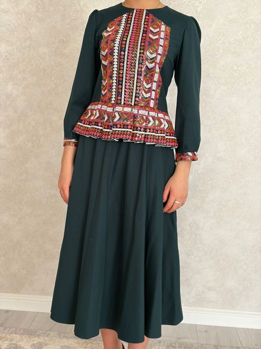 Женская  одежда.