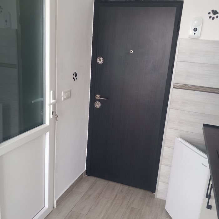 Închiriez camera de camin