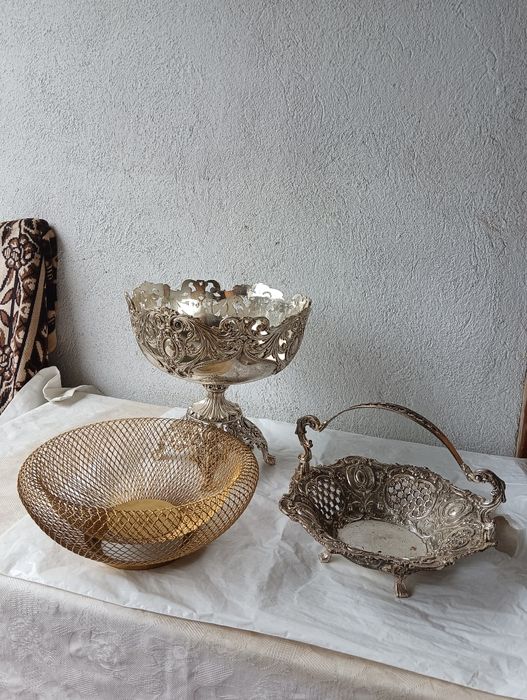 Продам вазочки. .