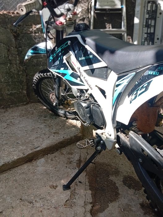 Продавам мотор 125cc