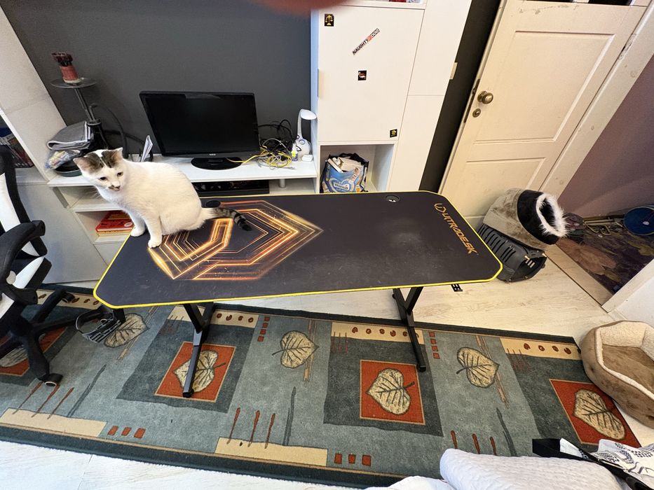 Гейминг бюро Ultradesk - Frag V3, златисто