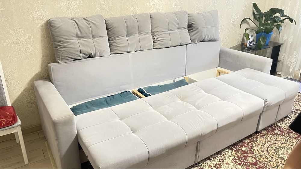 продам диван серого цвета 3 МЕТРА