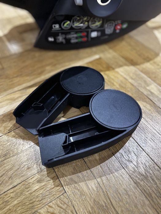 Бебешко столче за кола Cybex + адаптери