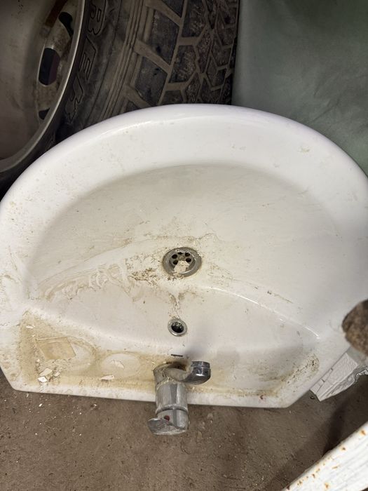 Продам б/у раковины с пьедисталом