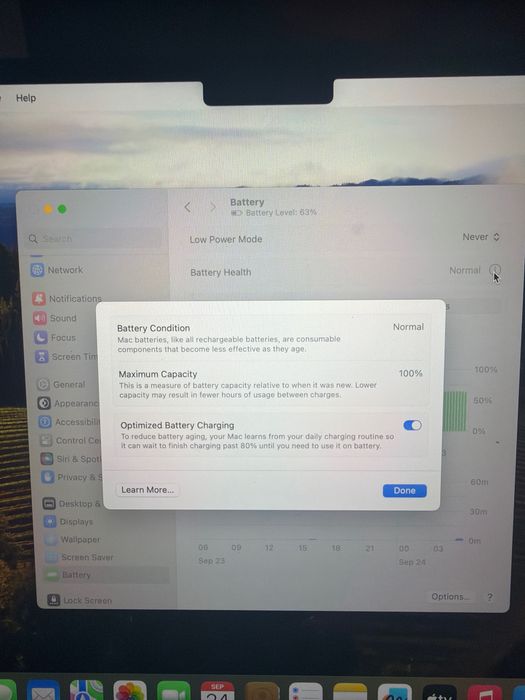 ! MacBook Air 13 M2 (2022) – 16GB RAM – baterie 100%