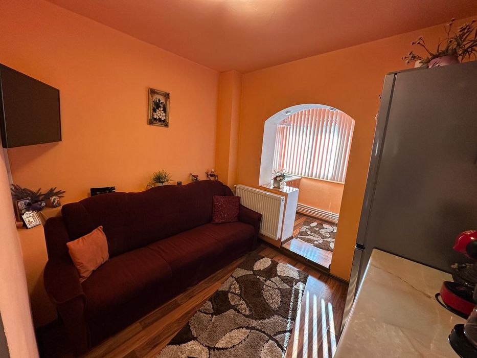 3 camere, cartier Sarari, 2 băi, mobilat complet, direct proprietar