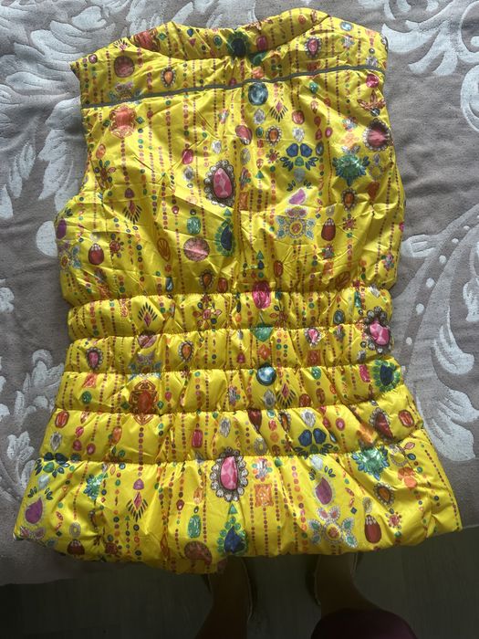 Жилет утепленный на девочку