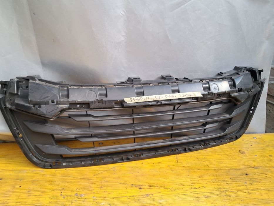 Грил решетка Isuzu  D-Max 3 2020г