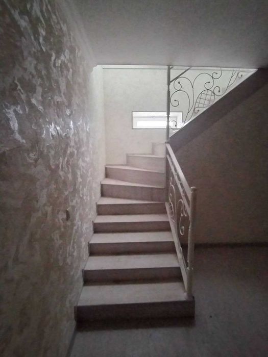 Продается 1х комн квартира дуплекс ор.р Шарк2 Чевар цена 33900 у.е