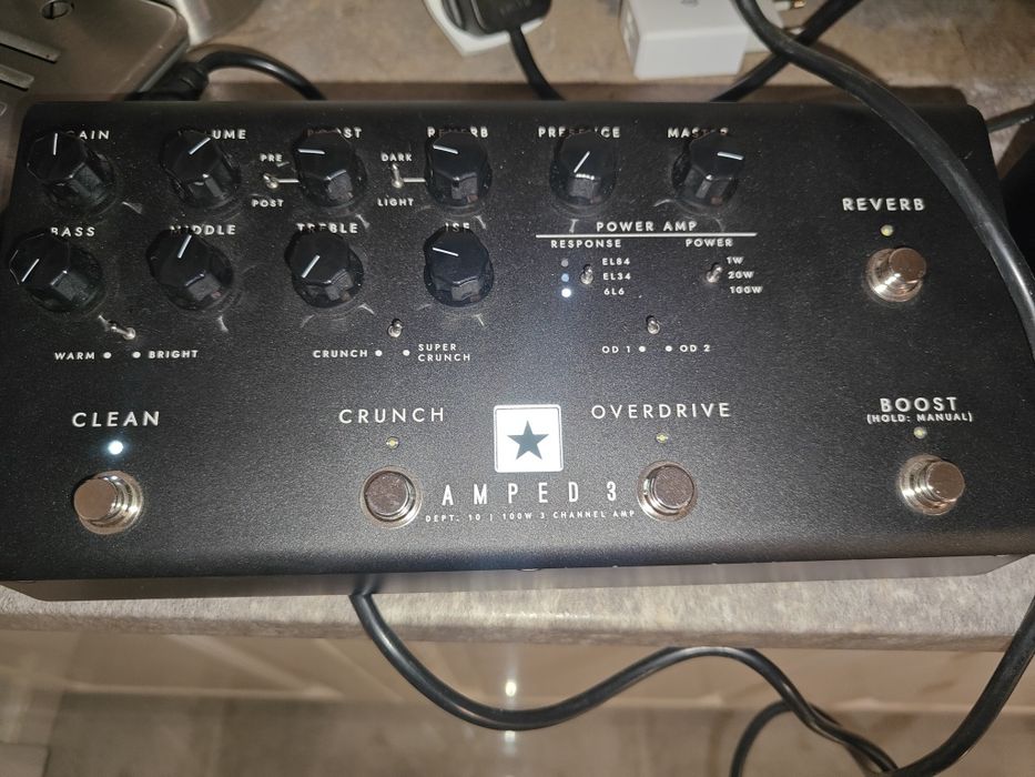 Pedale chitara BOSS -LINE 6-Amped 3-Black Hole Symetry