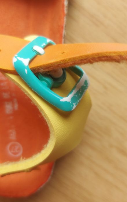 Детски сандали 27