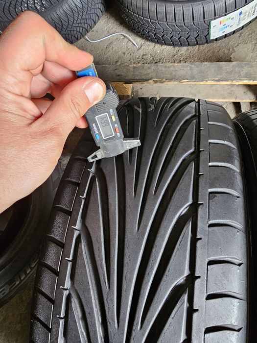 2 anvelope vara 205 50 15 Toyo 6.5mm