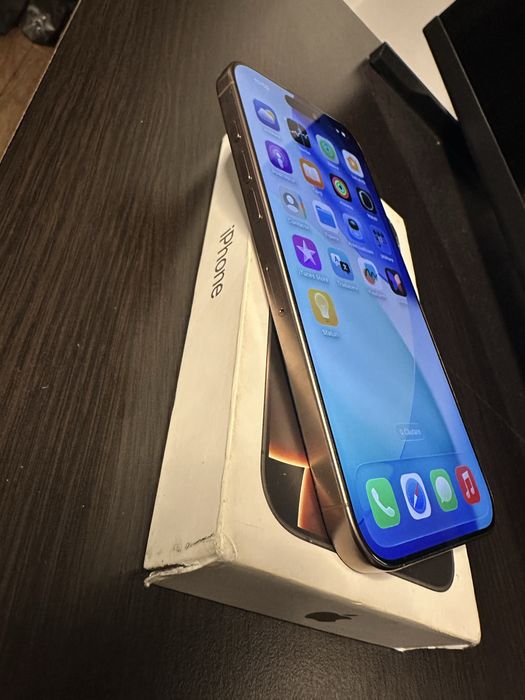 Vand/schimb Iphone 16 Pro Max 256 Gb desert titanium iiimpecabil!