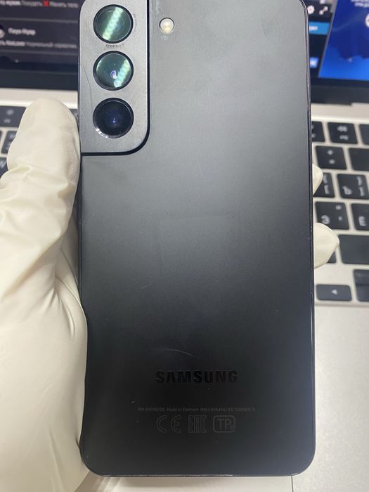 Продам Samsung Galaxy S22