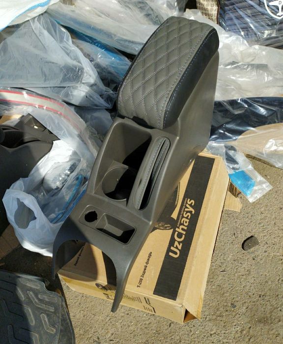 Подлокотник на Кобальт