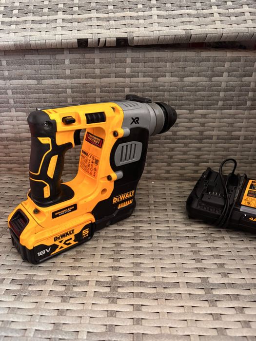 Rotopercutor dewalt DCH273