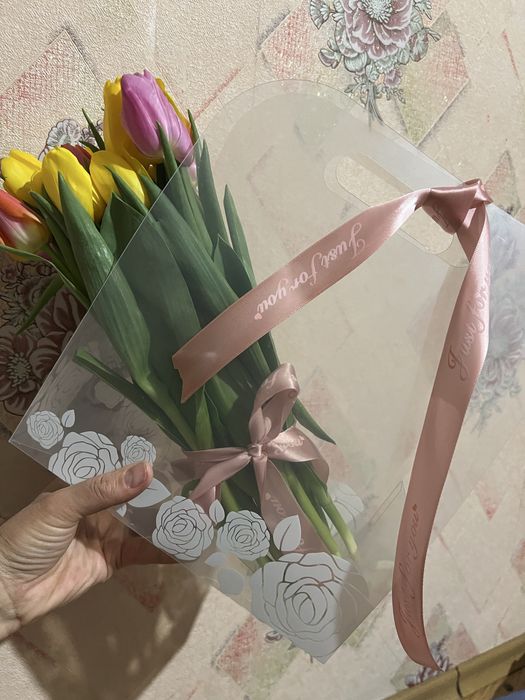 Свежие тюльпаны…