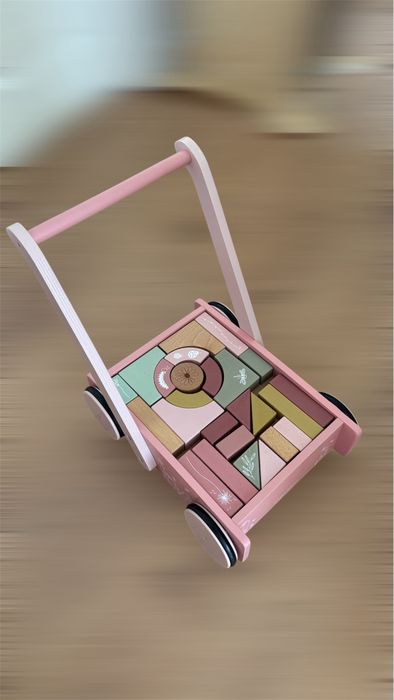 Little Dutch – Antemergator din lemn si cuburi