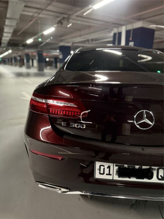 Mercedes E-class coupe 300