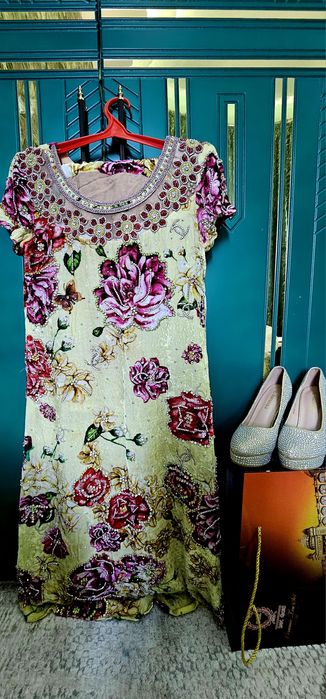 Kelinlar uchun qimmat kuylaklar