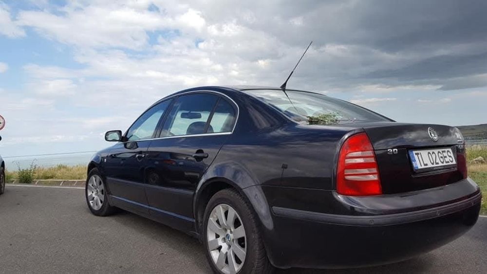 Skoda Superb berlina