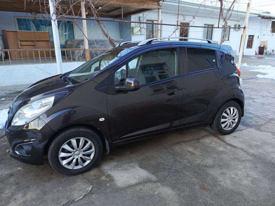 Spark автомабил автомат