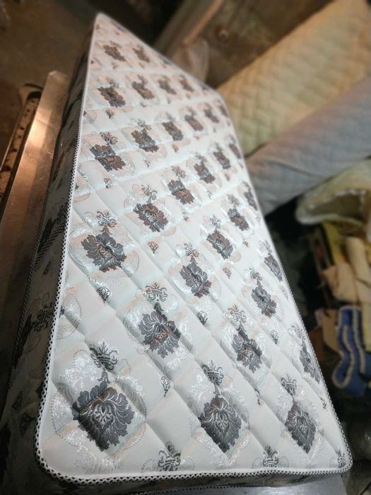 Matraslar va Topperlar birinchi qo'l