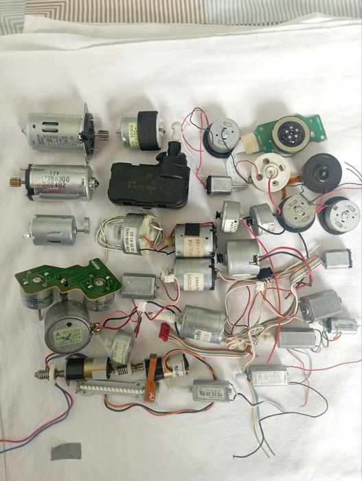 Малки работещи моторчета