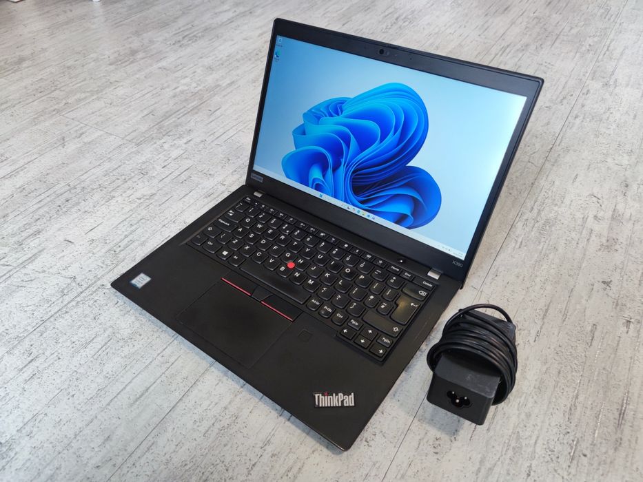 Лаптоп Lenovo ThinkPad X390 13" i5-8265U / 8GB RAM / 256GB NVMe