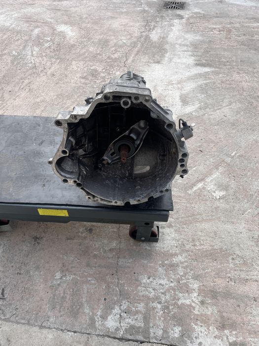 Cutie viteze Audi A6 2.7Tdi manuala