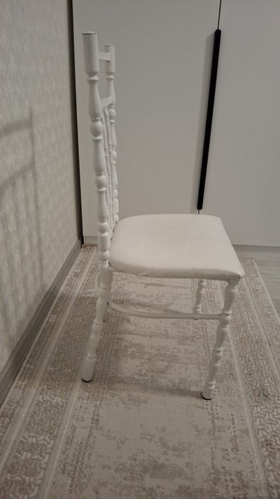 Орындақтар сатылады.